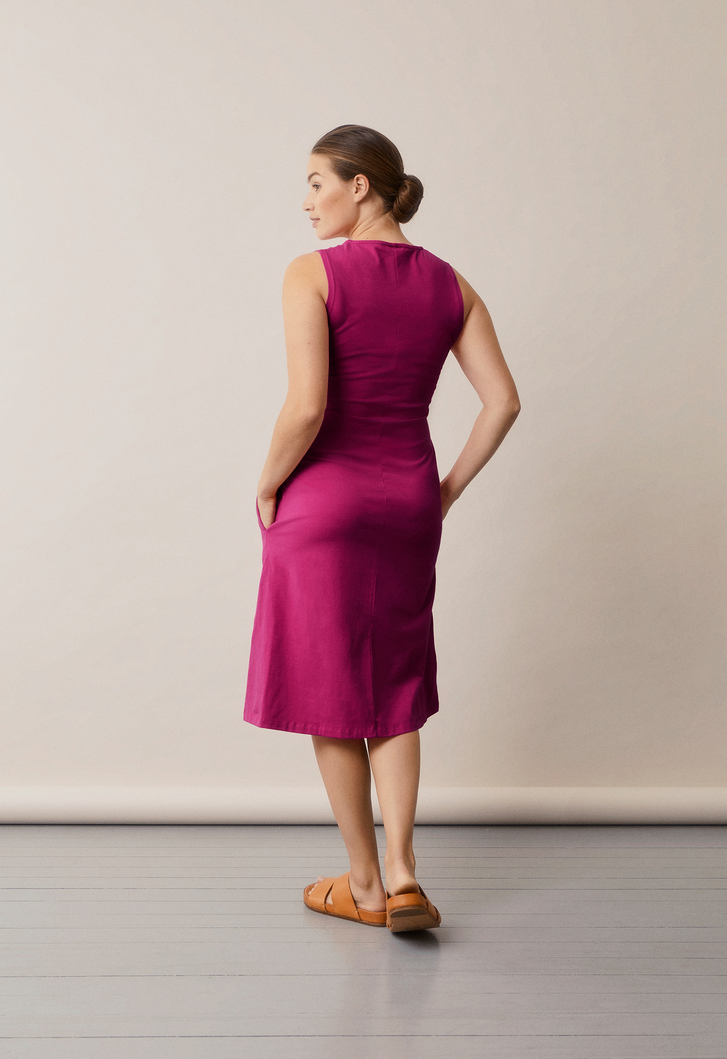 A Dress Dark Orchid gallery