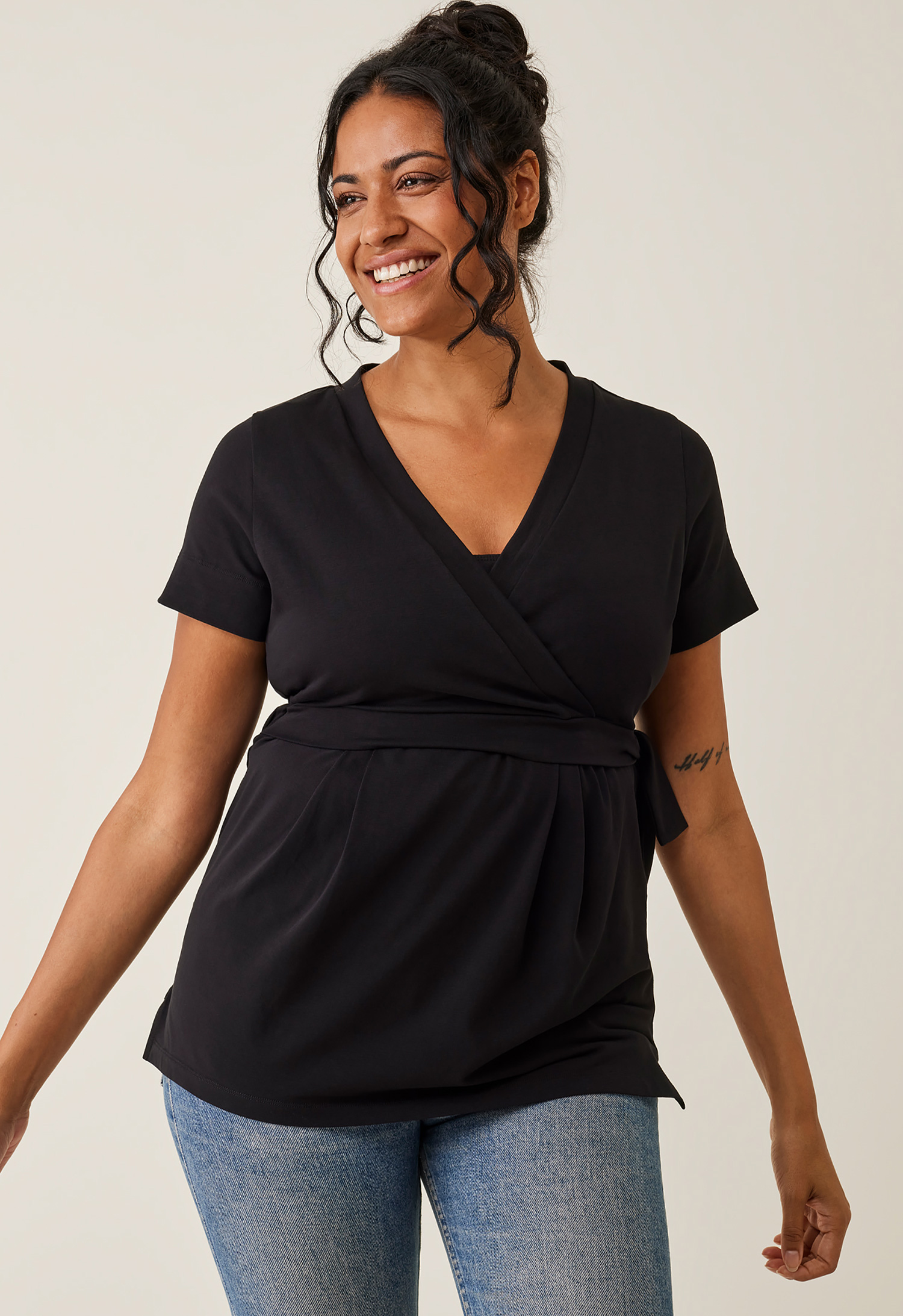 Nursing wrap top - Black gallery