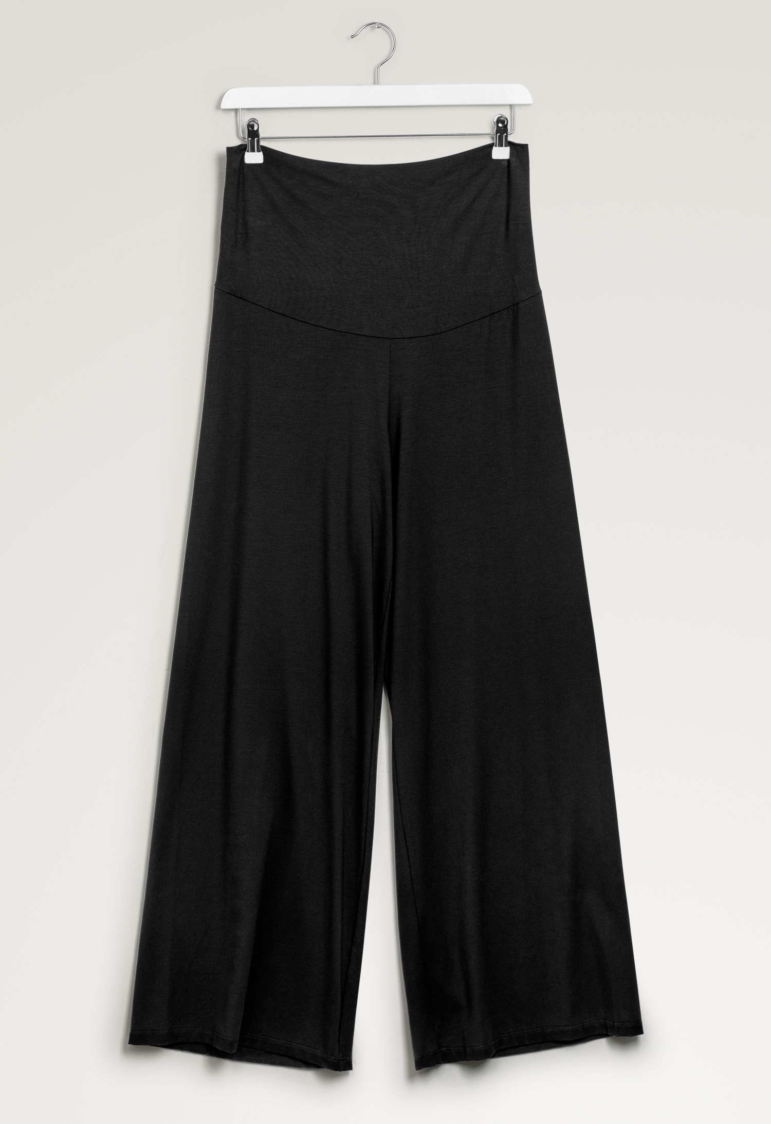 Maternity lounge pants - Black gallery