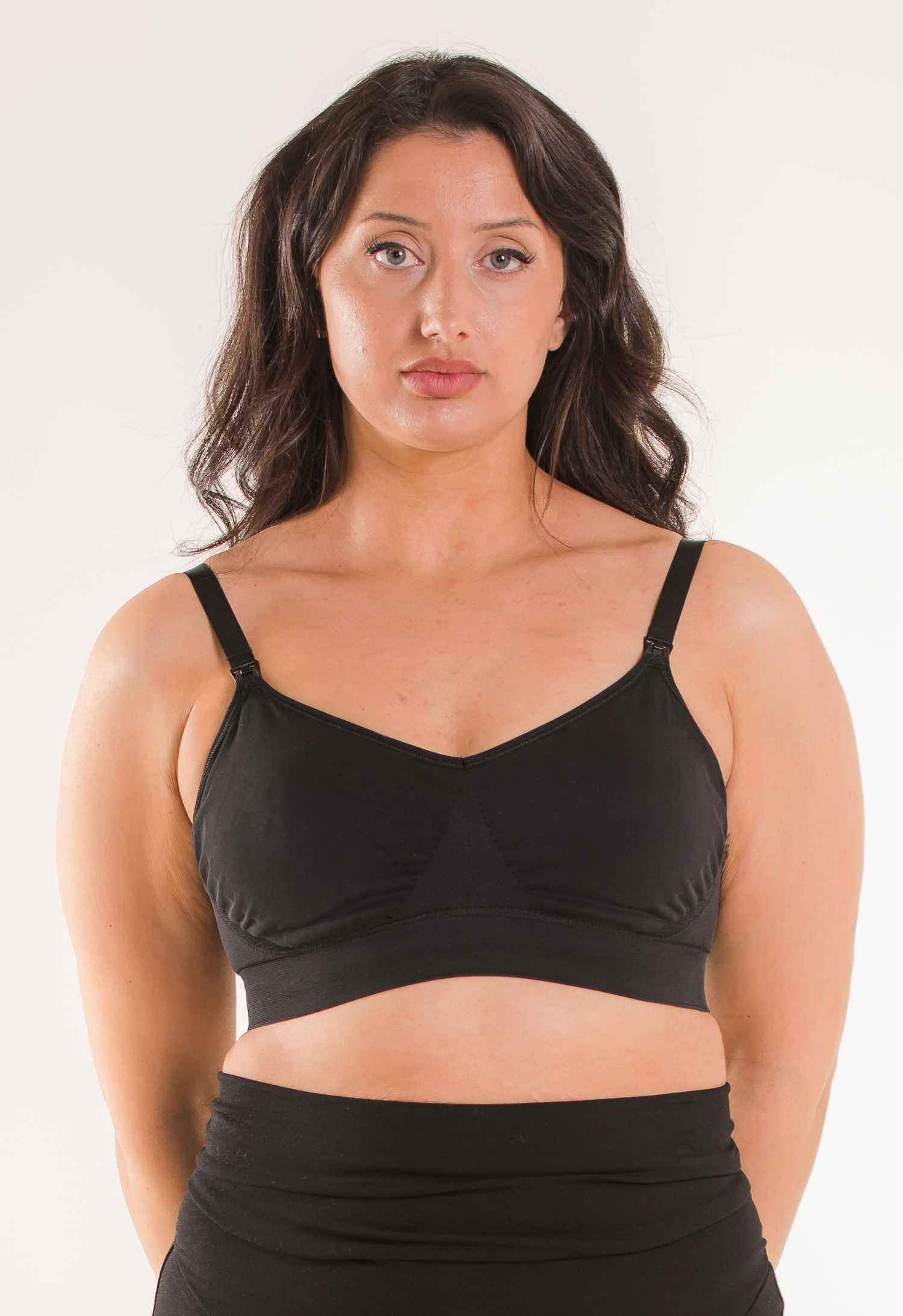 Seamless nursing bra with pads - Black